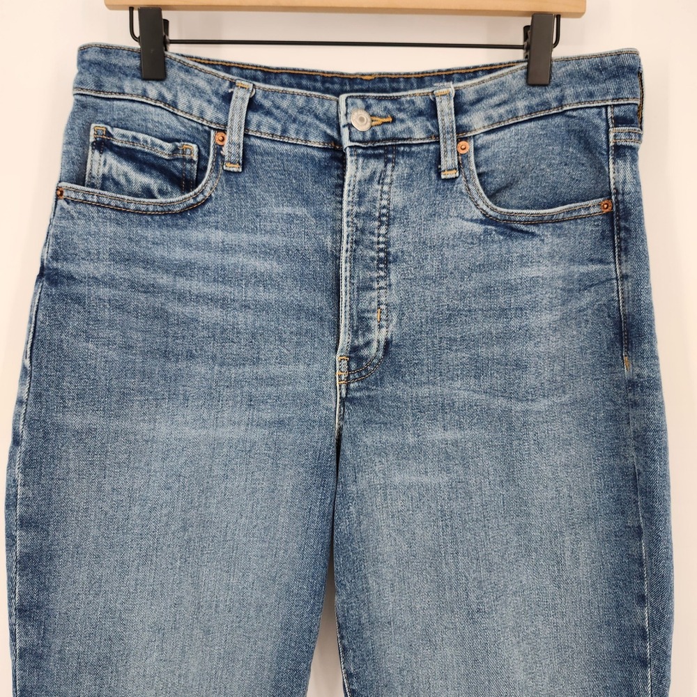 Old Navy Women OG Straight Jeans Size 12 Medium Wash Denim High Rise Button Fly - Picture 3 of 7